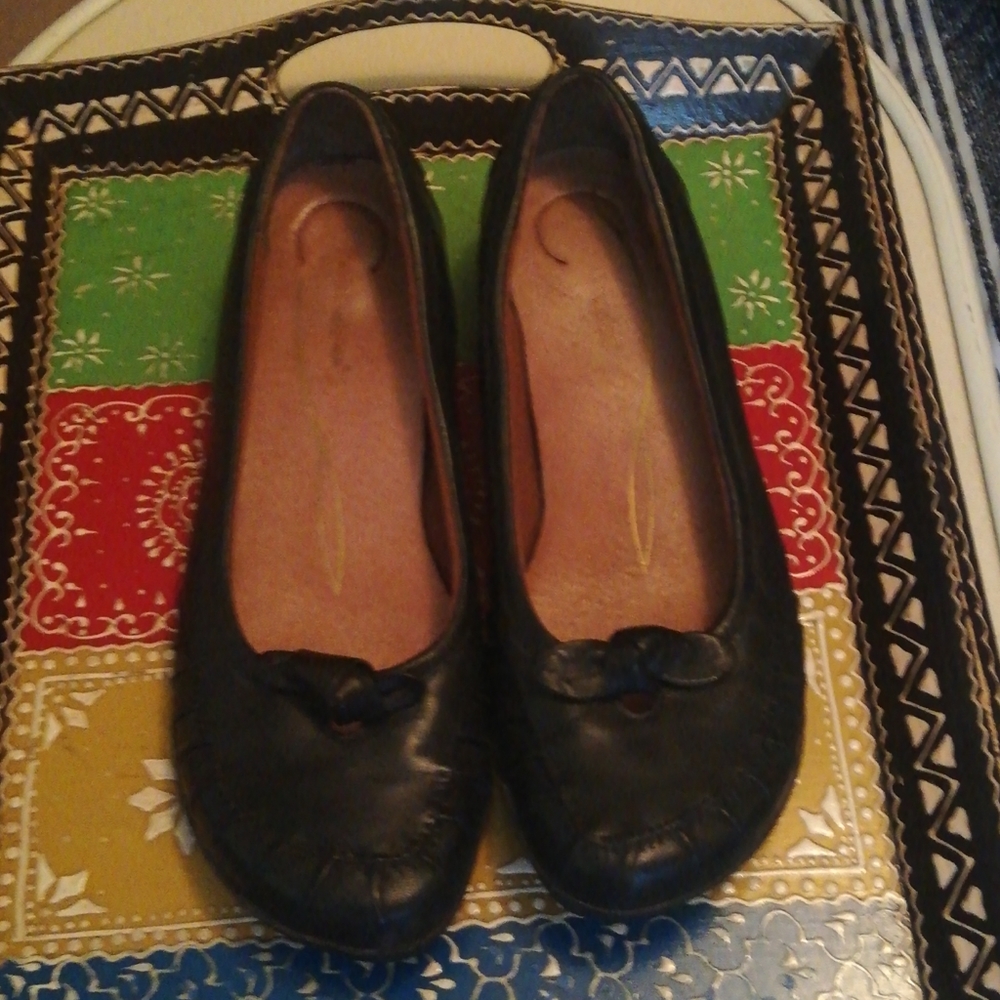 Women's Black Leather Ballet Flats